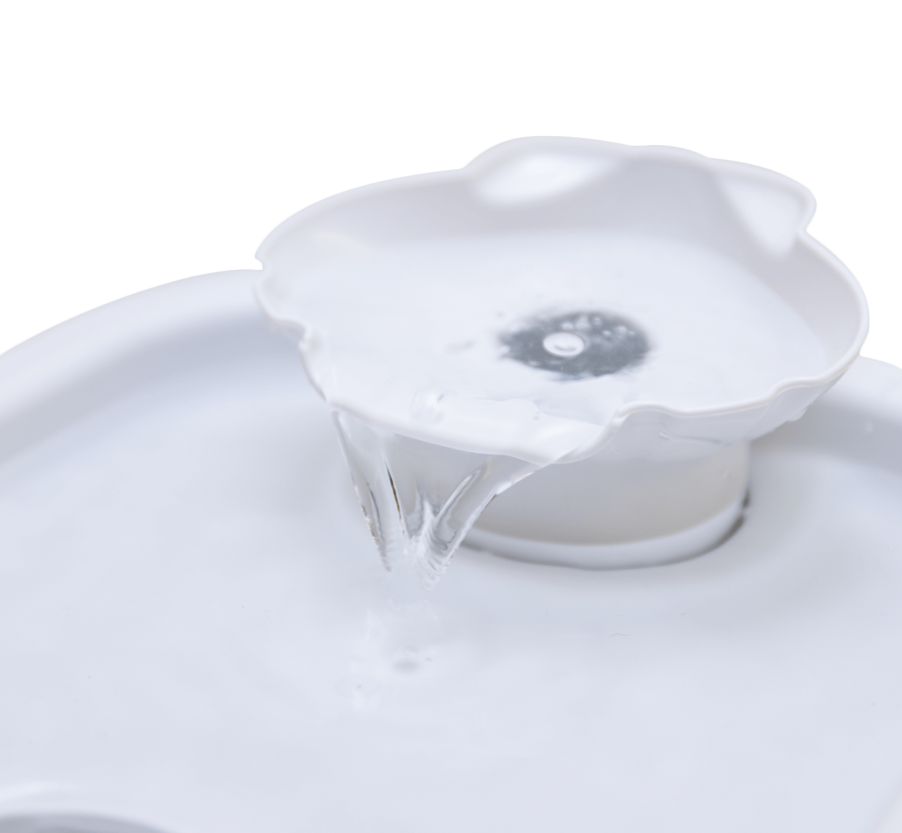 Two-level 100 Fl. Oz. Shell Pet Fountain – White (410)